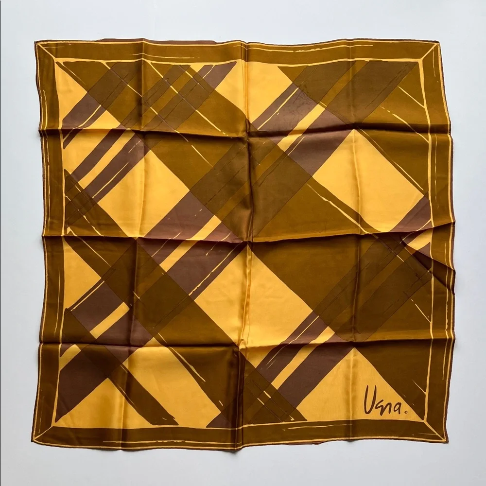 Vintage Vera Neumann square deadstock mustard / brown scarf large Logo